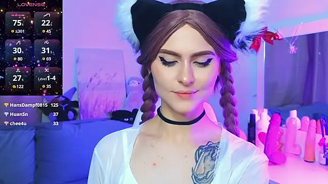 Emily  Mooree online show from January 24, 2025, 10:43 am