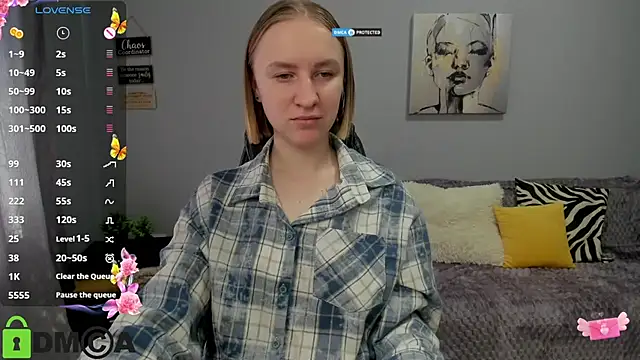 Snapshot of BeautyBlondy chatting on April 23, 2026, 8:57 am BeautyBlondy online show from April 23, 2026, 8:57 am