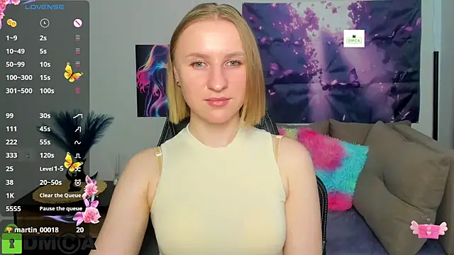 Snapshot of BeautyBlondy chatting on May 11, 2026, 2:45 pm BeautyBlondy online show from May 11, 2026, 2:45 pm