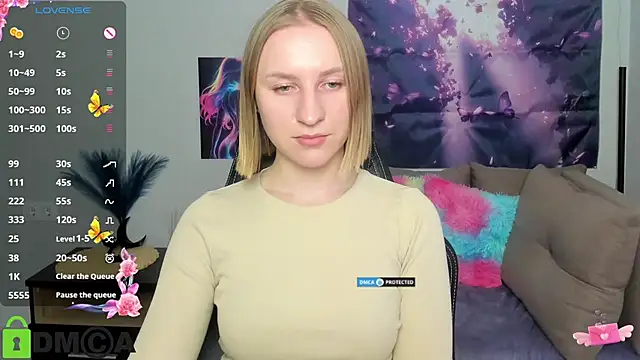 Snapshot of BeautyBlondy chatting on May 13, 2026, 12:24 pm BeautyBlondy online show from May 13, 2026, 12:24 pm