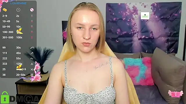 Snapshot of BeautyBlondy chatting on May 20, 2026, 12:22 pm BeautyBlondy online show from May 20, 2026, 12:22 pm
