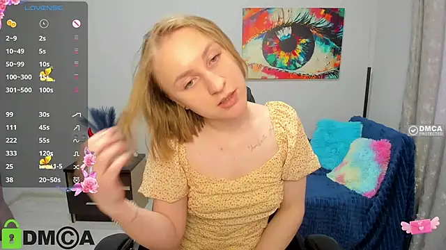 Snapshot of BeautyBlondy chatting on May 25, 2026, 12:22 pm BeautyBlondy online show from May 25, 2026, 12:22 pm