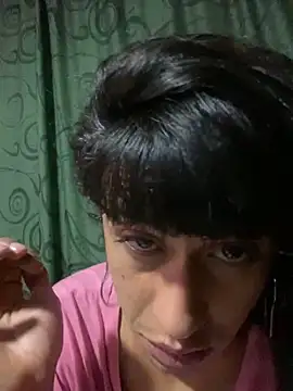 Snapshot of boysLittle chatting on February 19, 2026, 1:56 am boysLittle online show from February 19, 2026, 1:56 am