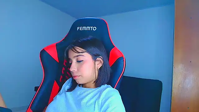 Rousse violett online show from November 12, 2025, 12:00 am