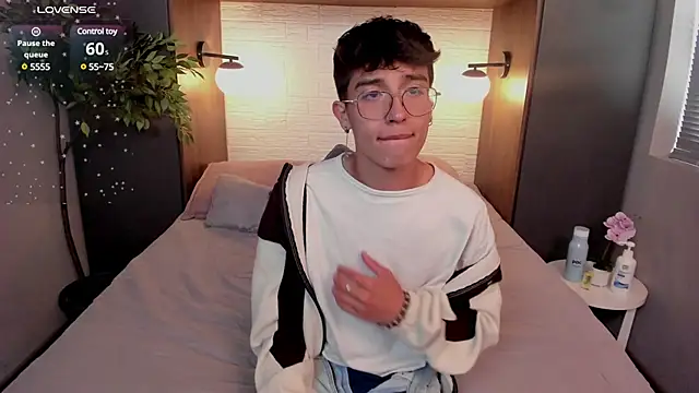 tim  fox online show from February 18, 2025, 7:30 pm