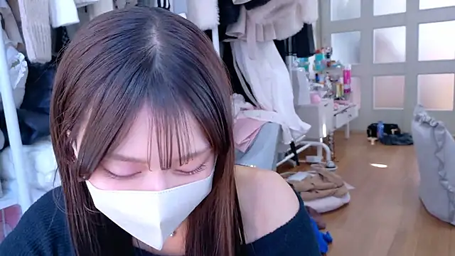 Snapshot of riken_jp chatting on November 22, 2025, 1:04 am riken jp online show from November 22, 2025, 1:04 am