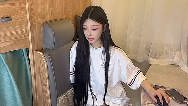 Snapshot of muyan_00 chatting on November 22, 2025, 3:33 pm muyan 00 online show from November 22, 2025, 3:33 pm