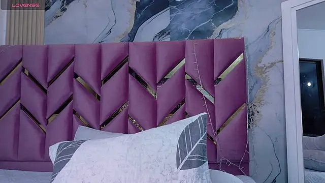 hotiergirl online show from October 23, 2025, 12:26 pm