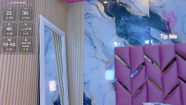 hotiergirl online show from April 6, 2026, 11:55 am