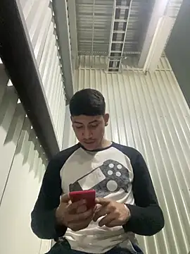 emmarod18 online show from February 14, 2026, 11:56 pm