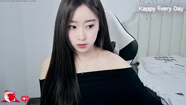 Snapshot of SlewVirus chatting on March 8, 2026, 6:12 pm SlewVirus online show from March 8, 2026, 6:12 pm