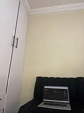 Barbie Teddy online show from April 15, 2026, 8:43 am