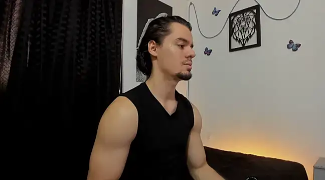 maxi styles online show from January 31, 2025, 5:42 pm