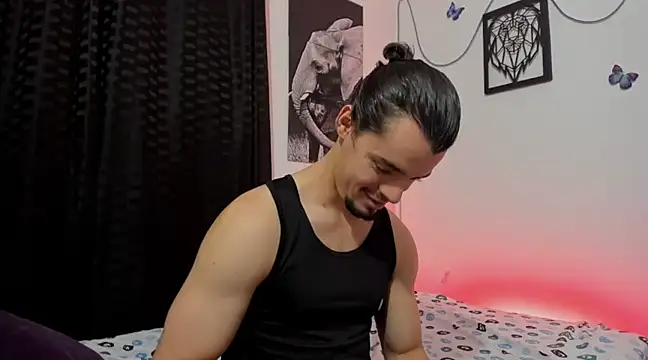 maxi styles online show from March 1, 2025, 4:04 am