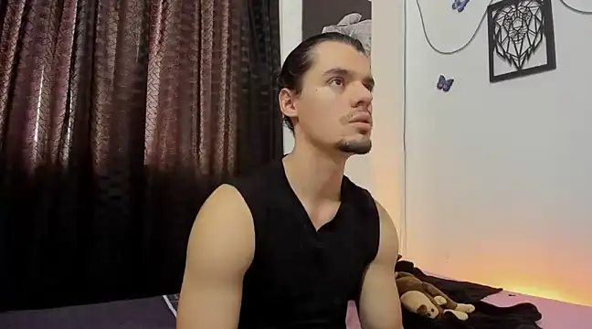 maxi styles online show from March 18, 2025, 8:59 pm