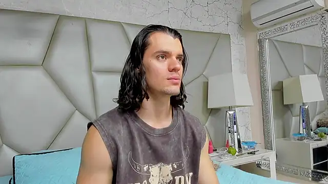 maxi styles online show from February 24, 2026, 8:51 pm