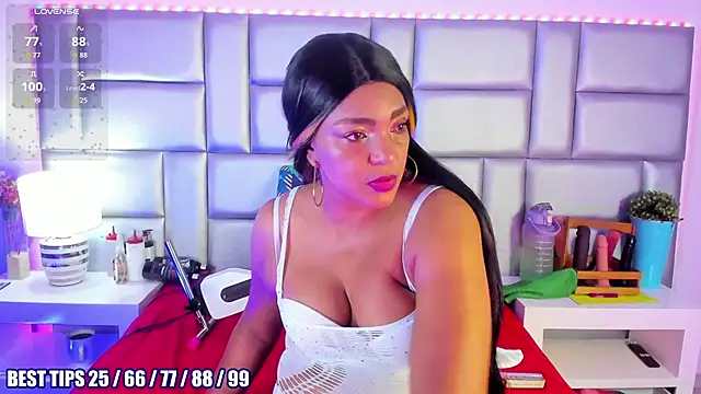 Snapshot of LovelyNickii chatting on February 11, 2026, 12:43 pm LovelyNickii online show from February 11, 2026, 12:43 pm