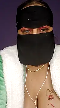 shosho500500 online show from December 14, 2025, 1:11 am