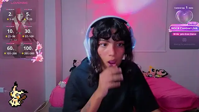 Lovelyamyy online show from February 19, 2026, 11:23 pm