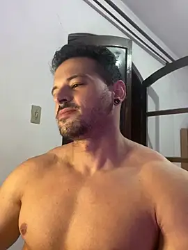 Lucasfit24 online show from March 16, 2025, 11:57 pm