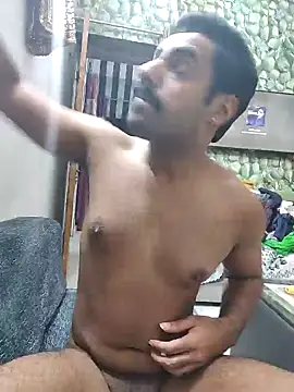 vaibhavchugh38 online show from February 11, 2025, 12:37 pm