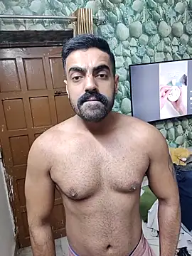 vaibhavchugh38 online show from March 2, 2025, 6:51 pm