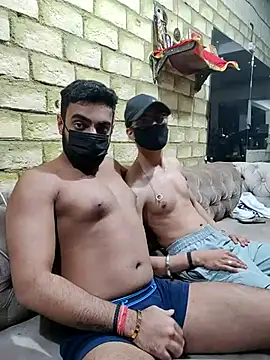 vaibhavchugh38 online show from March 16, 2025, 4:45 pm