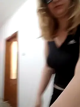 blondaf online show from March 14, 2025, 5:27 am