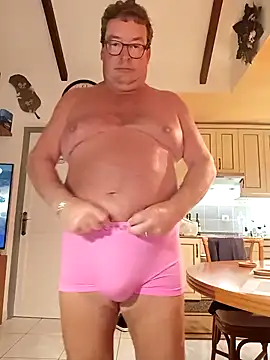 MountJohnXL online show from February 10, 2025, 2:08 am