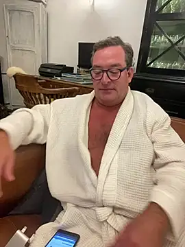 MountJohnXL online show from April 12, 2026, 10:37 pm