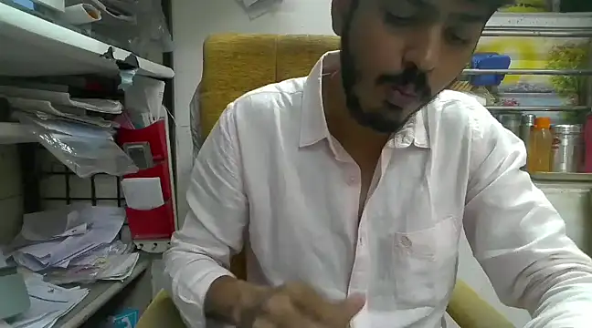 cute modell online show from February 14, 2025, 12:57 pm