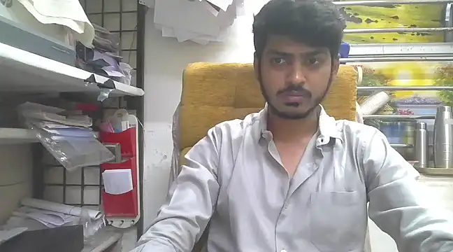 cute modell online show from February 26, 2025, 10:15 am