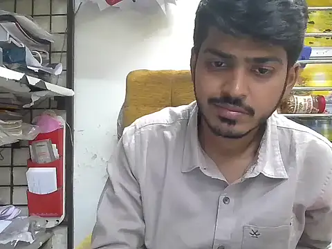 cute modell online show from November 29, 2025, 11:57 am