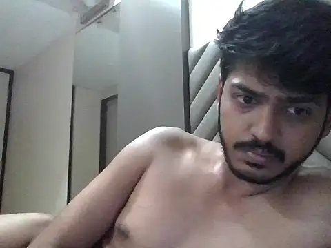 cute modell online show from February 21, 2026, 8:10 pm