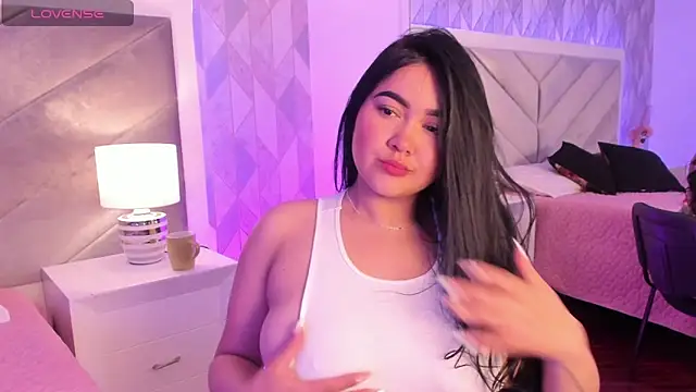 Snapshot of Sara__collins__ chatting on January 25, 2025, 12:26 pm Sara  collins   online show from January 25, 2025, 12:26 pm