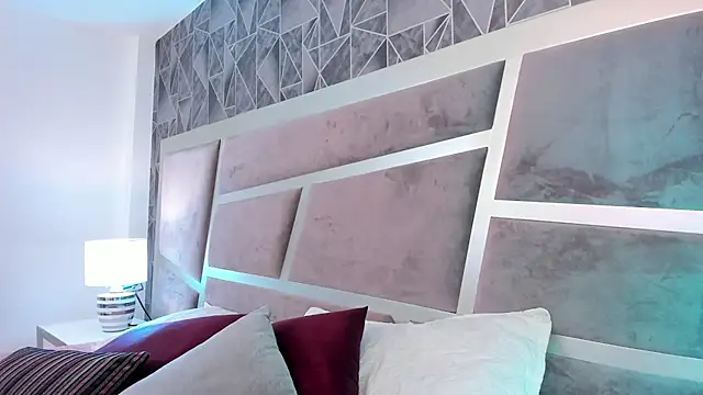 Snapshot of Sara__collins__ chatting on March 4, 2025, 12:22 pm Sara  collins   online show from March 4, 2025, 12:22 pm