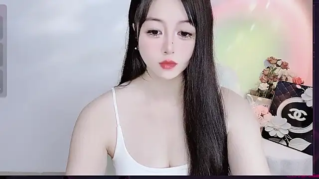 LiLiLily online show from September 26, 2025, 7:51 pm
