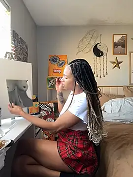 goddesskash online show from February 19, 2025, 7:27 pm