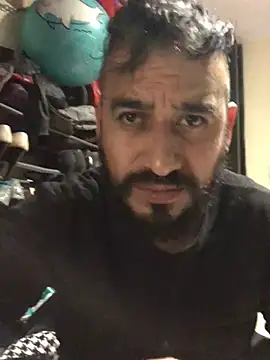 leonardohot1987 online show from February 2, 2025, 5:10 am