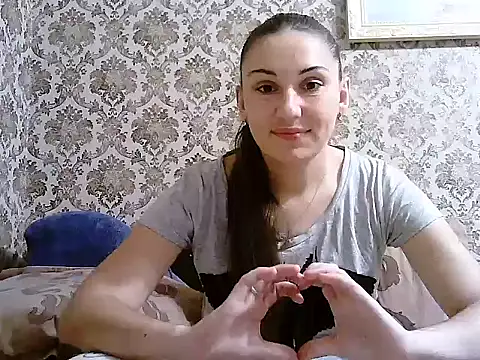 Yuliia30 online show from October 18, 2025, 1:12 pm