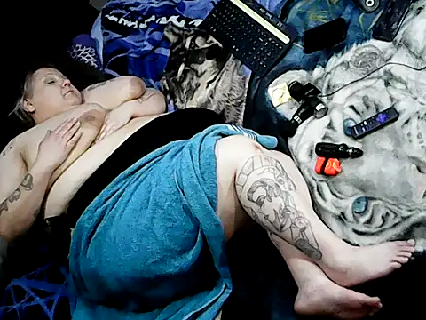 BBC Dominates BBW online show from January 22, 2025, 2:59 am