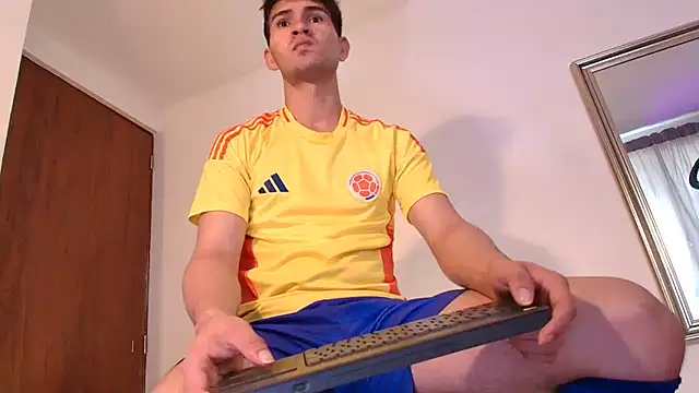 Snapshot of orlando_yate chatting on October 25, 2025, 5:19 pm orlando yate online show from October 25, 2025, 5:19 pm