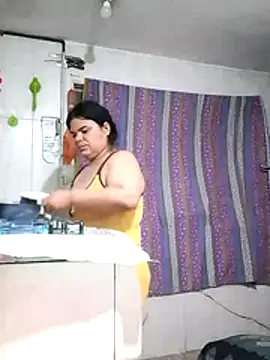 ladysleeper3 online show from May 27, 2026, 9:50 am