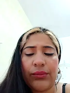 Snapshot of newveronika chatting on January 16, 2025, 10:10 am newveronika online show from January 16, 2025, 10:10 am