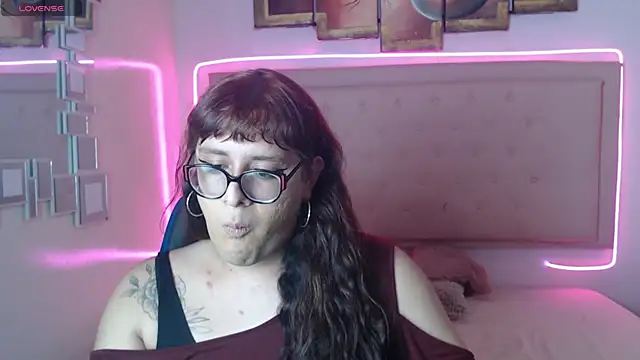 kathepickmanx online show from April 7, 2026, 4:02 am