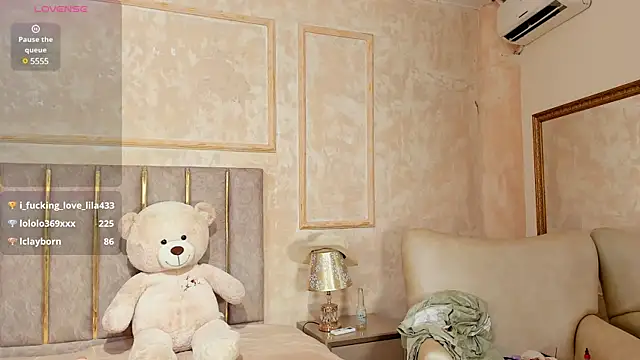 LilaBeily online show from February 2, 2025, 2:17 am