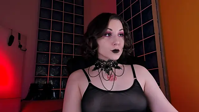 Eva Moss  online show from September 29, 2025, 2:44 pm