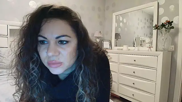 VixenVibesX online show from March 13, 2025, 5:50 pm