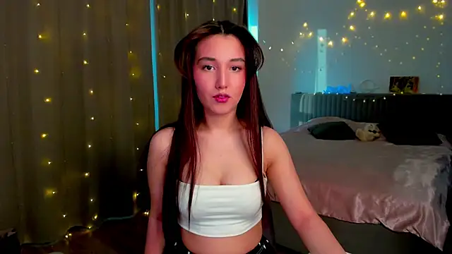 anna elfi online show from December 15, 2025, 7:12 am