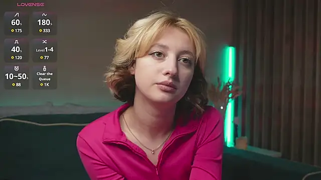 milasmiu online show from February 12, 2025, 6:09 pm